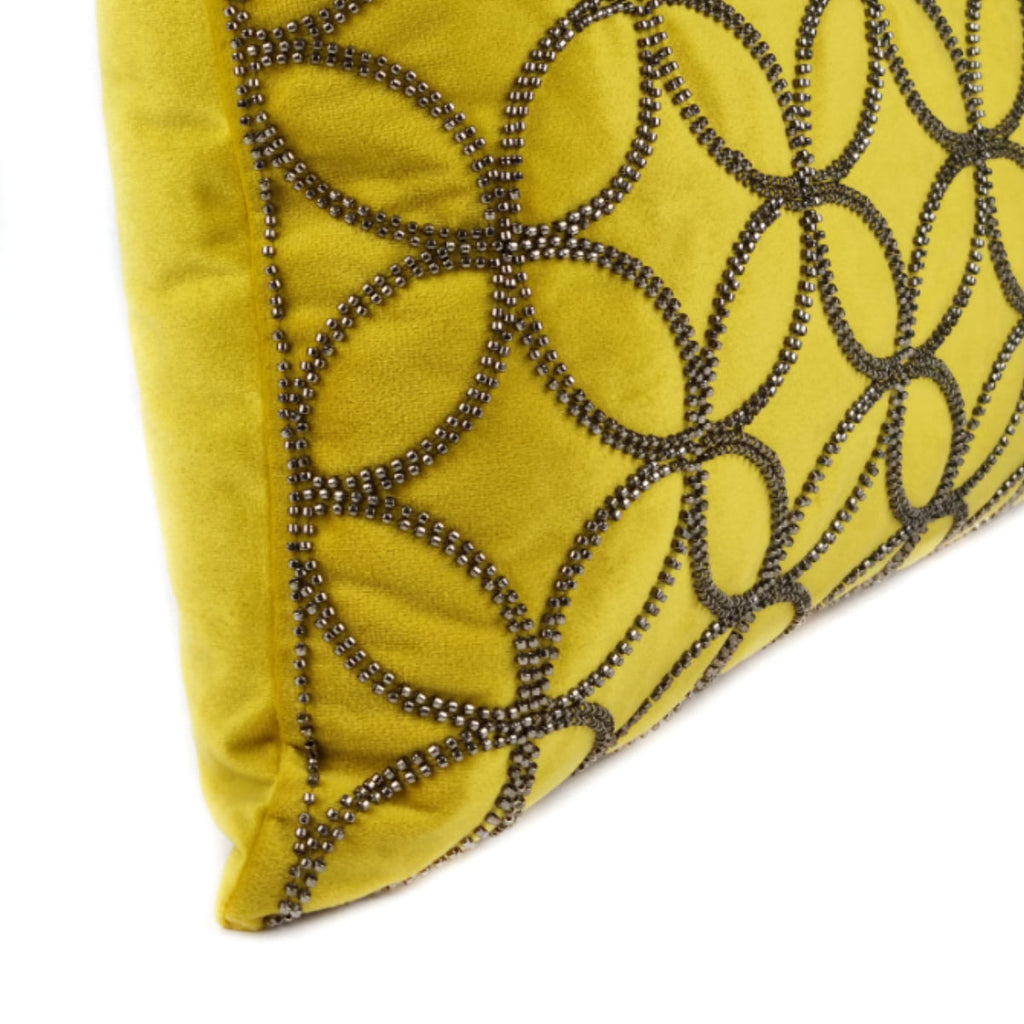 Almofada BELLUS 35x50 Veludo Amarelo Mostarda com Missangas