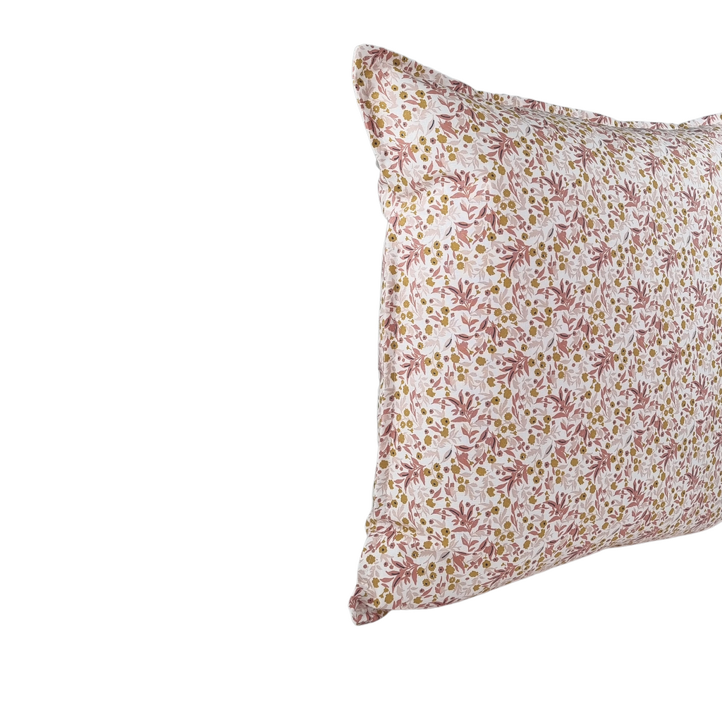 Almofada FJURI 45x45 Algodao Branco e Rosa com folhas