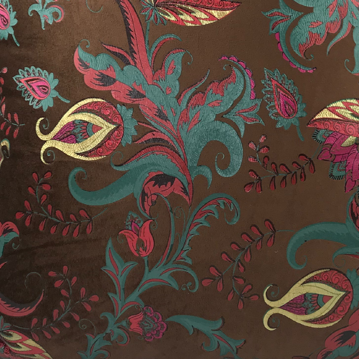 Almofada FJURI 45x45 Castanho com Flores Verde e fecho dourado