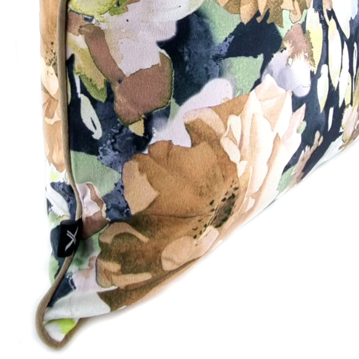 Almofada FJURI 45x45 Floral Castanho Branco Preto com Vivo