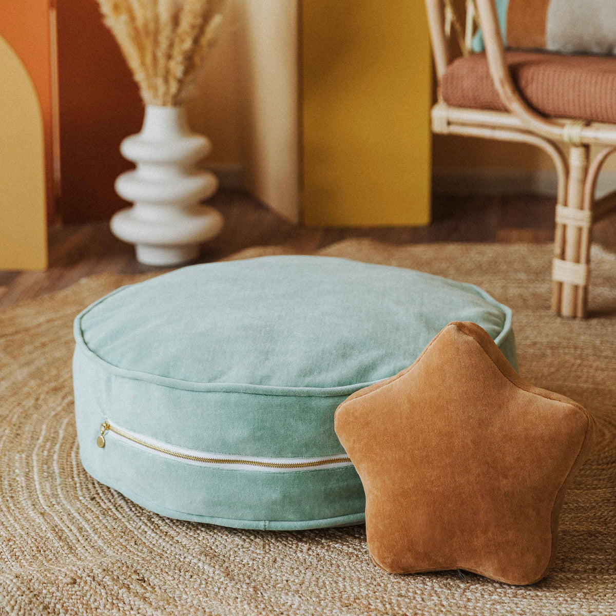 GIBBI Children's Pillow Star Brown Caramel