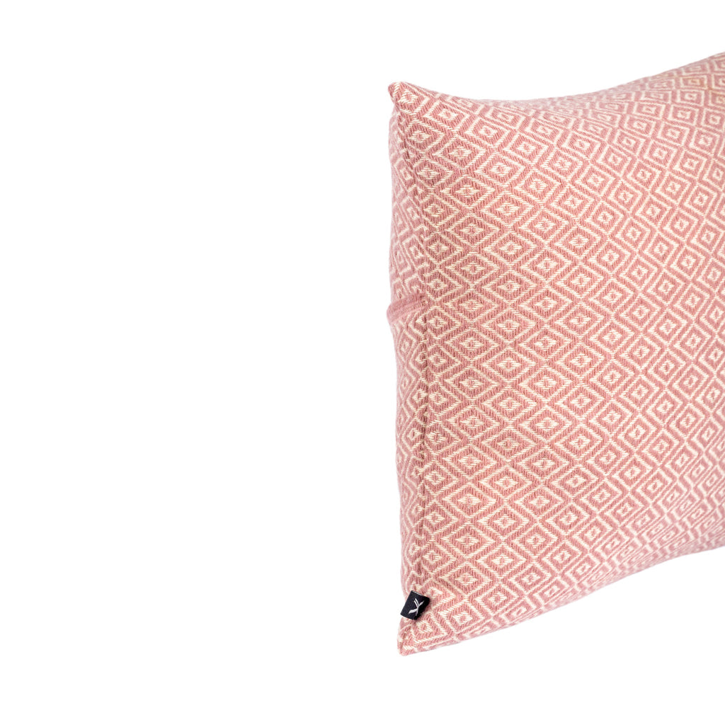 HEMMEK 45x45 Pink Wool Cushion in Diamond Pattern