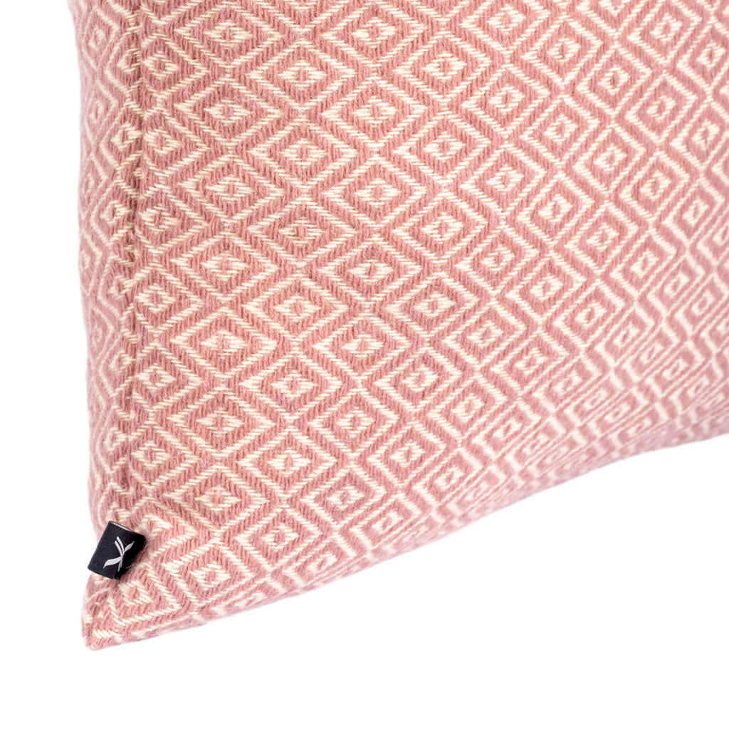 HEMMEK 45x45 Pink Wool Cushion in Diamond Pattern