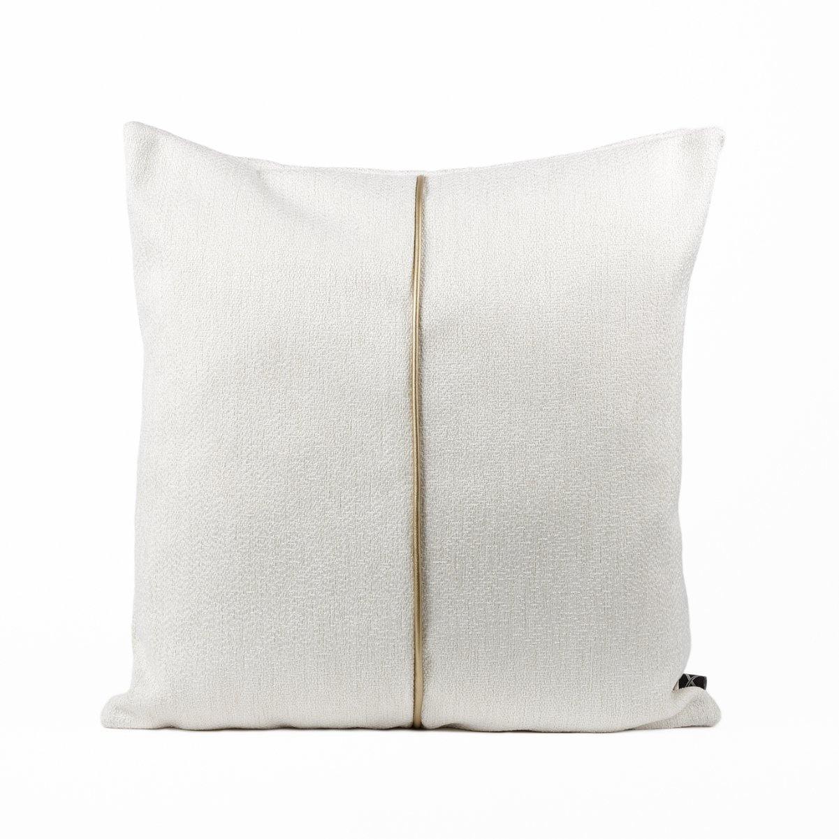 Almofada JIDDI 50x50 Linho Branco com Vivo Dourado - KUXIN // Home Fashion