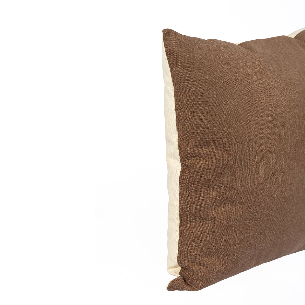 Almofada KULURI 45x45 Algodão 2 Tons Bege e Castanho | ❤️  @casaparanos