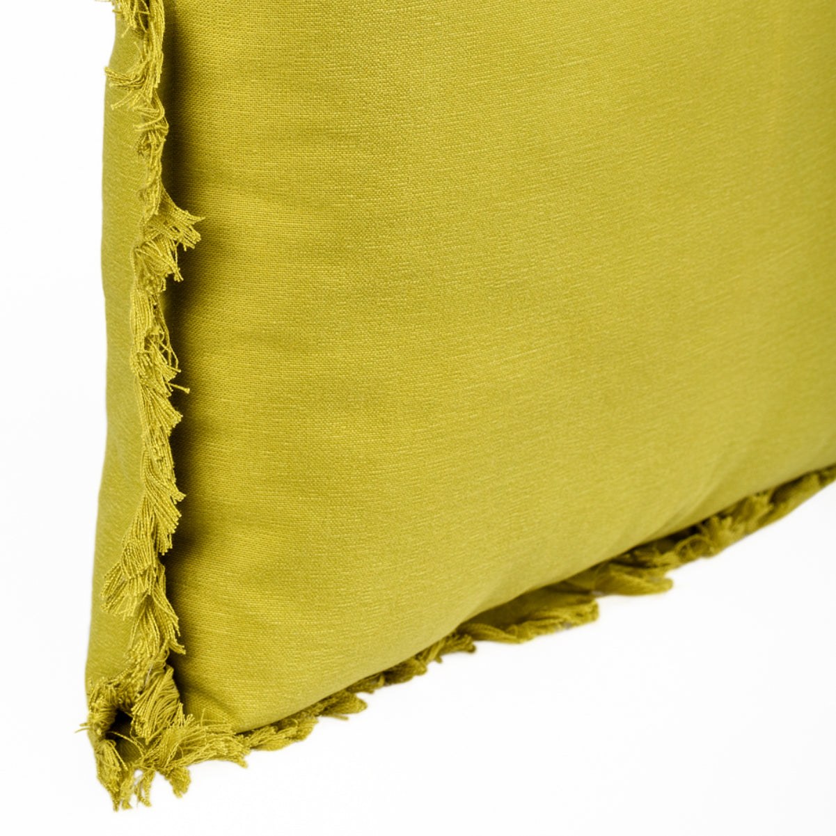 Almofada KULURI 45x45 Algodão Verde Mostarda com Franja | ❤️ @martacyrnecarvalho