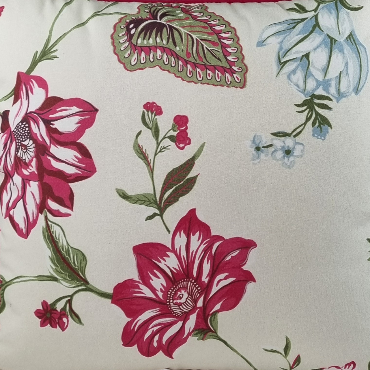 Almofada FJURI 45x45 Flores Rosa com vivo Rosa