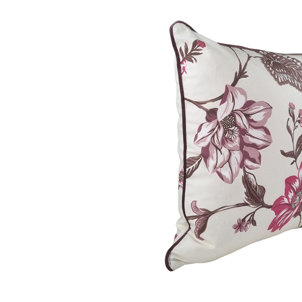Almofada FJURI 45x45 Flores Rosa com vivo Roxo